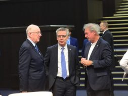 De-Maiziere-800×450